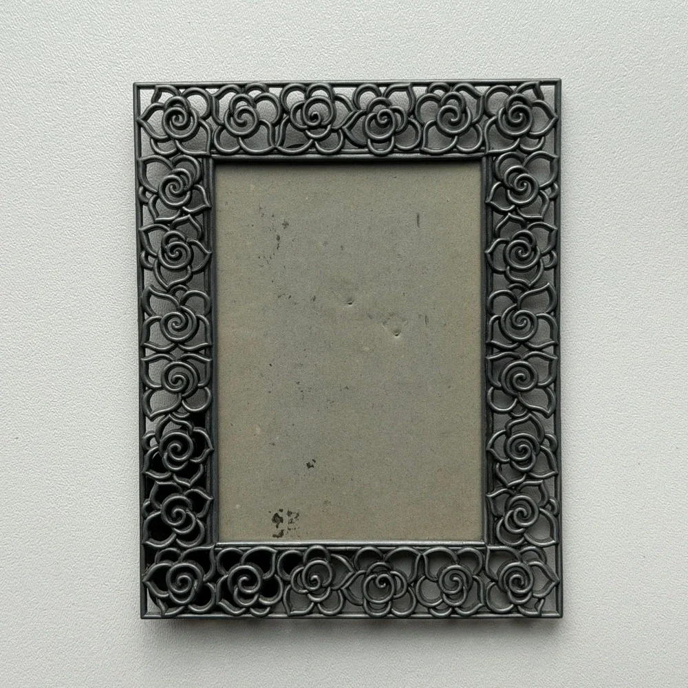 Vintage Metal Rose Floral Frame‎ 4x6 Silver Cottagecore Countrycore